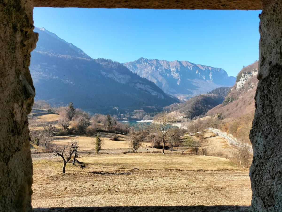 La Torretta Sul Lago Di Tenno - Residence La Rustica Zewnętrze zdjęcie